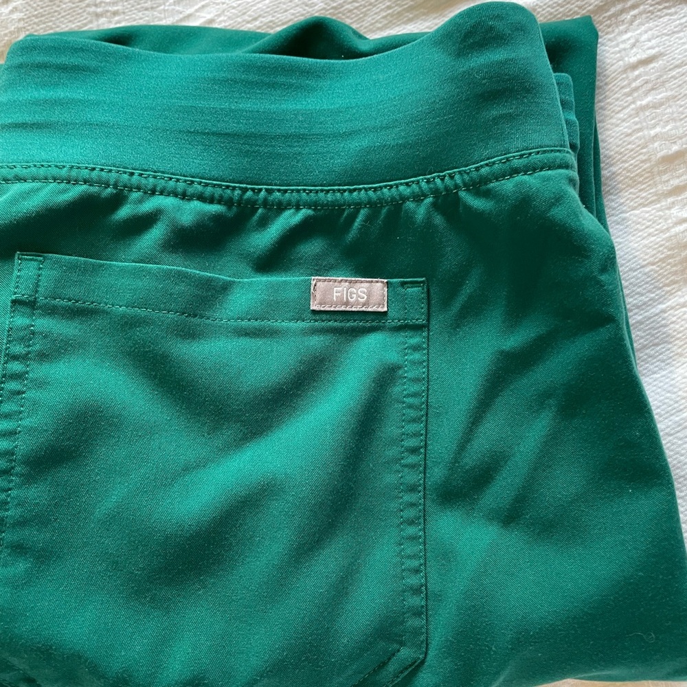 Figs Hunter Green Scrub Pants